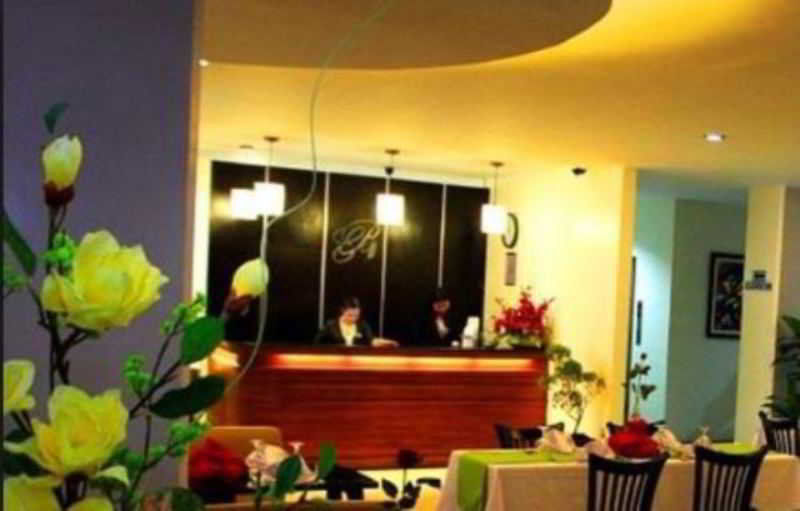 El Bajada Hotel Davao City Εξωτερικό φωτογραφία